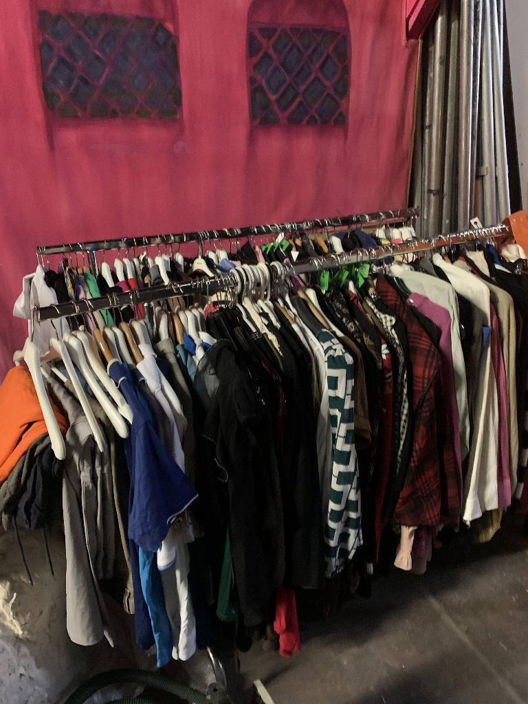 Partij Kleding, Ophalen, Gedragen
