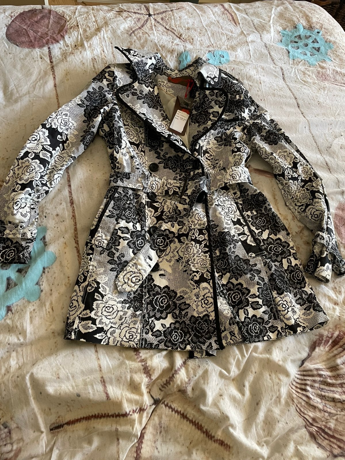 Jas maat L zwart/wit Felia mystical charms nieuw, Kleding | Dames, Jassen | Winter, Ophalen of Verzenden, Nieuw, Maat 42/44 (L)