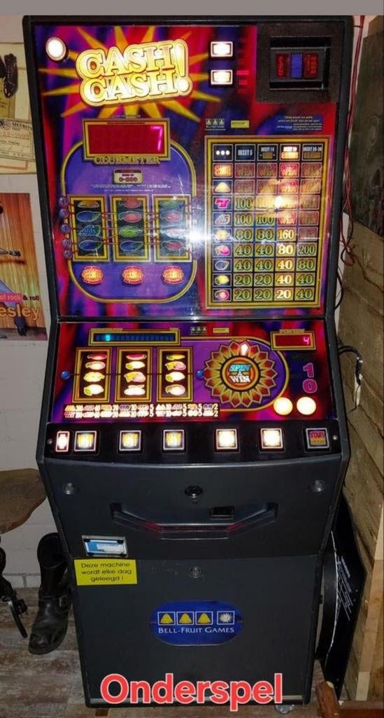 CASH CASH GOKKAST/SPEELAUTOMAAT, Verzamelen, Automaten | Gokkasten en Fruitautomaten, Euro, Ophalen, Gebruikt