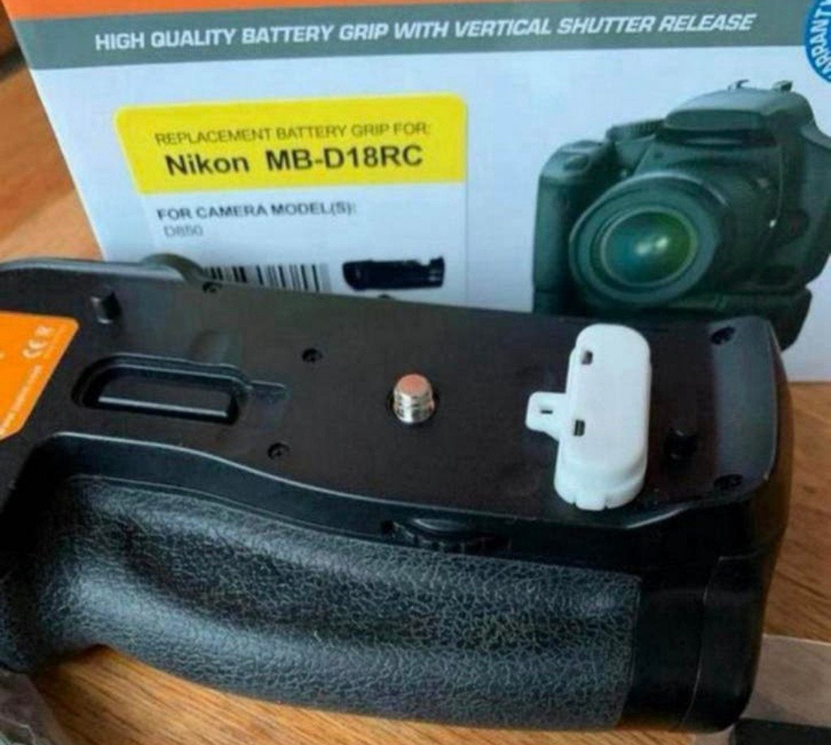 Jupio Battery Grip for camers Nikon MB-D18RC JBG-N016, Ophalen of Verzenden, Zo goed als nieuw