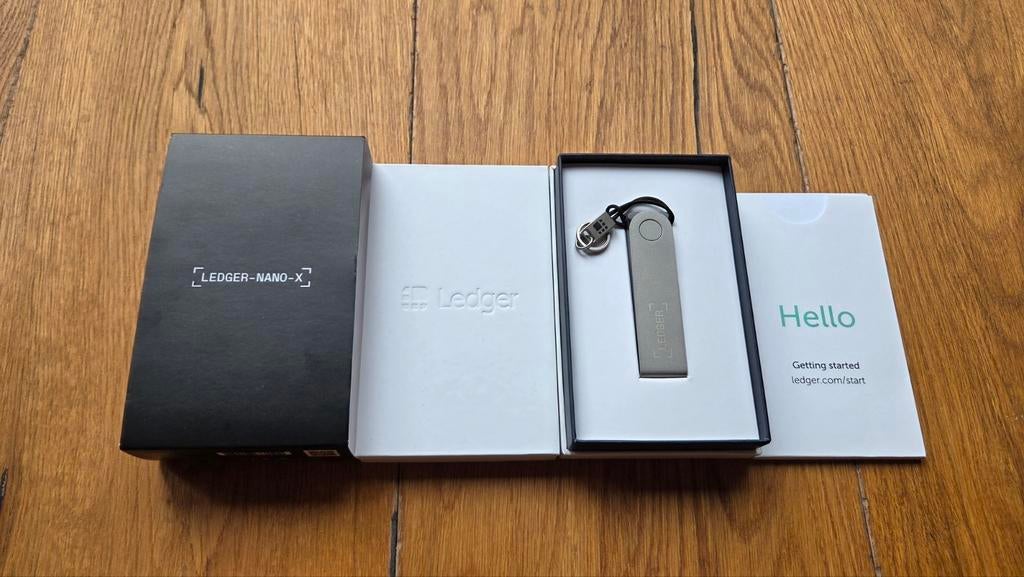 Ledger Nano X compleet in doos, Computers en Software, Ophalen of Verzenden, Zo goed als nieuw