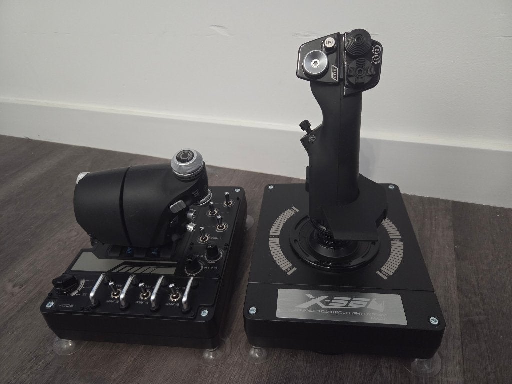 Logitech G X56 Space/Flight H.O.T.A.S. + Zuignap addon, Ophalen, Zo goed als nieuw, Logitech Saitek