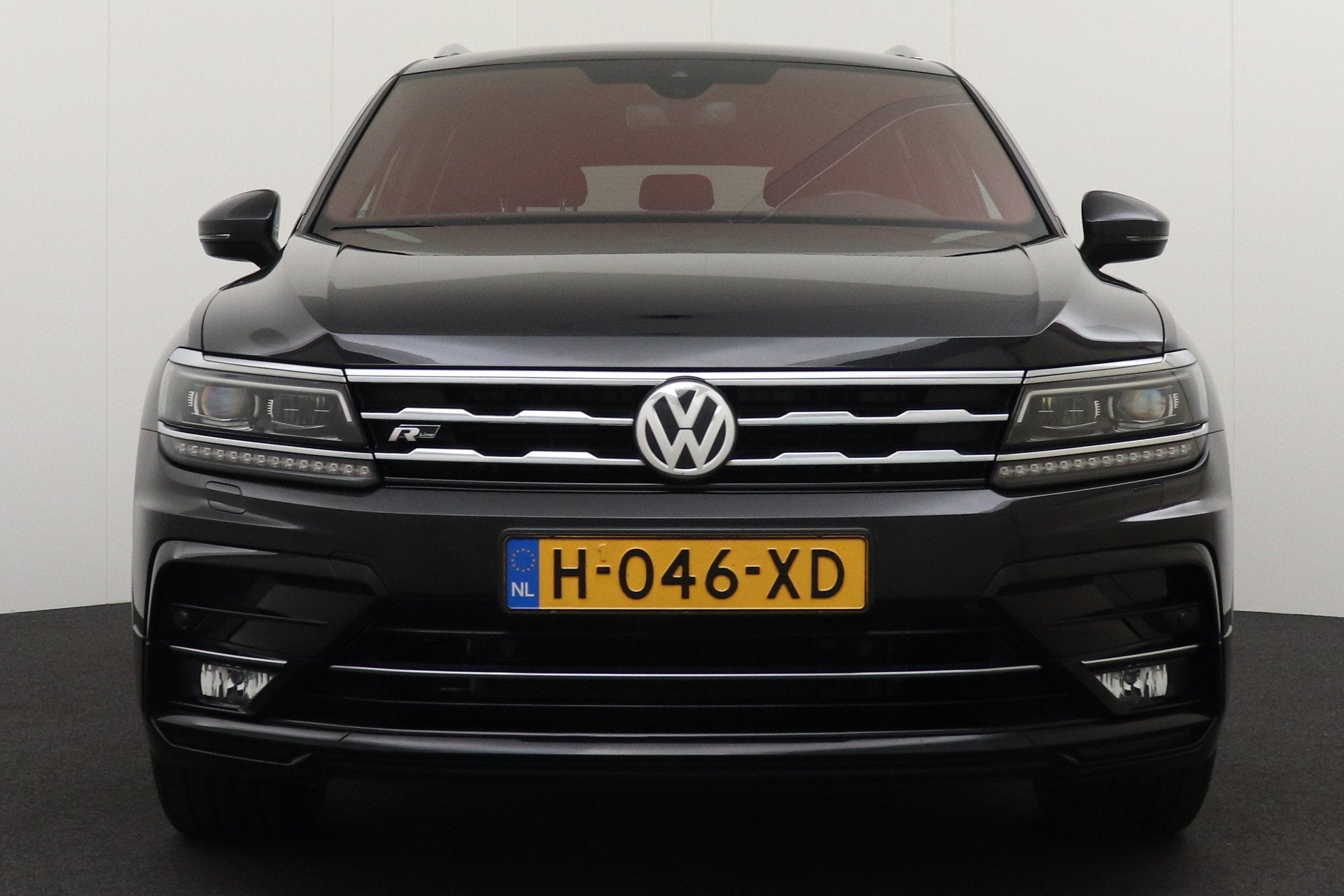 Volkswagen Tiguan Allspace 1.5 150 PK Aut. R-Line 7p. Trekha, 150 pk, 7 stoelen, Zwart, Bedrijf