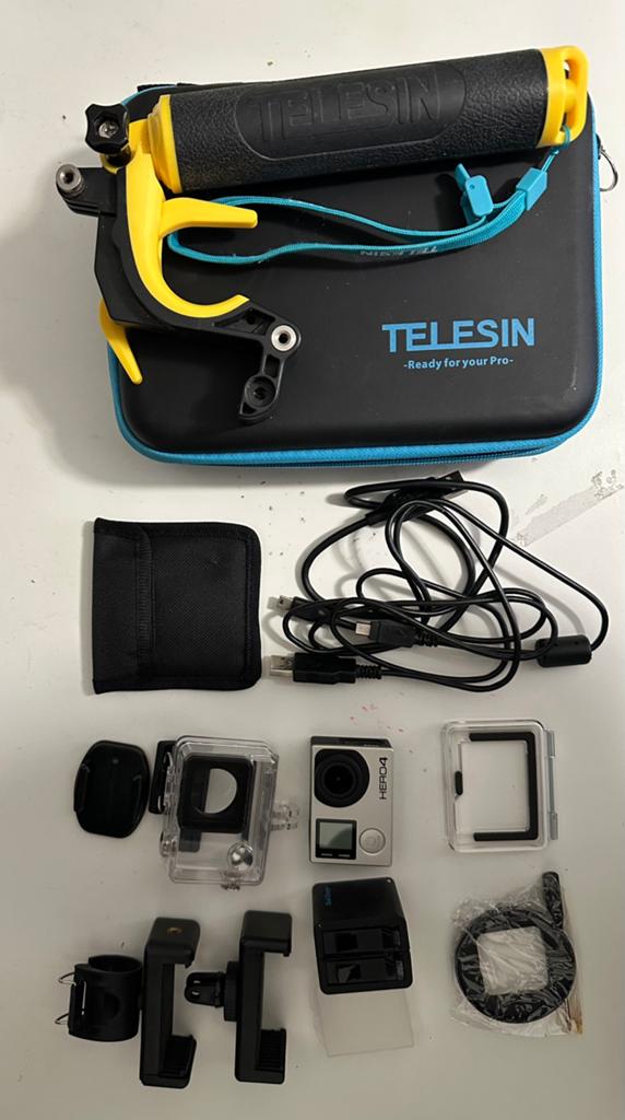 GoPro Hero 4 silver met accessoires, Ophalen of Verzenden, Zo goed als nieuw, GoPro