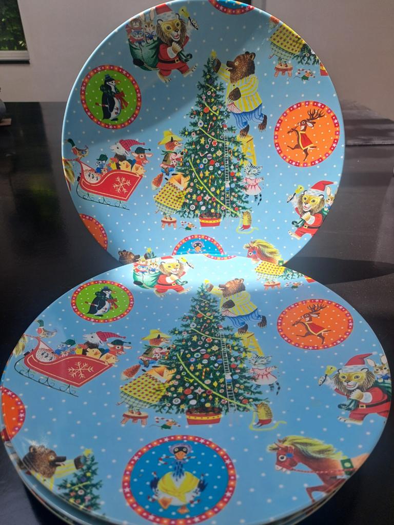 Leuke servies borden kerst 4x, Ophalen, Aardewerk, Overige stijlen, Bord(en)