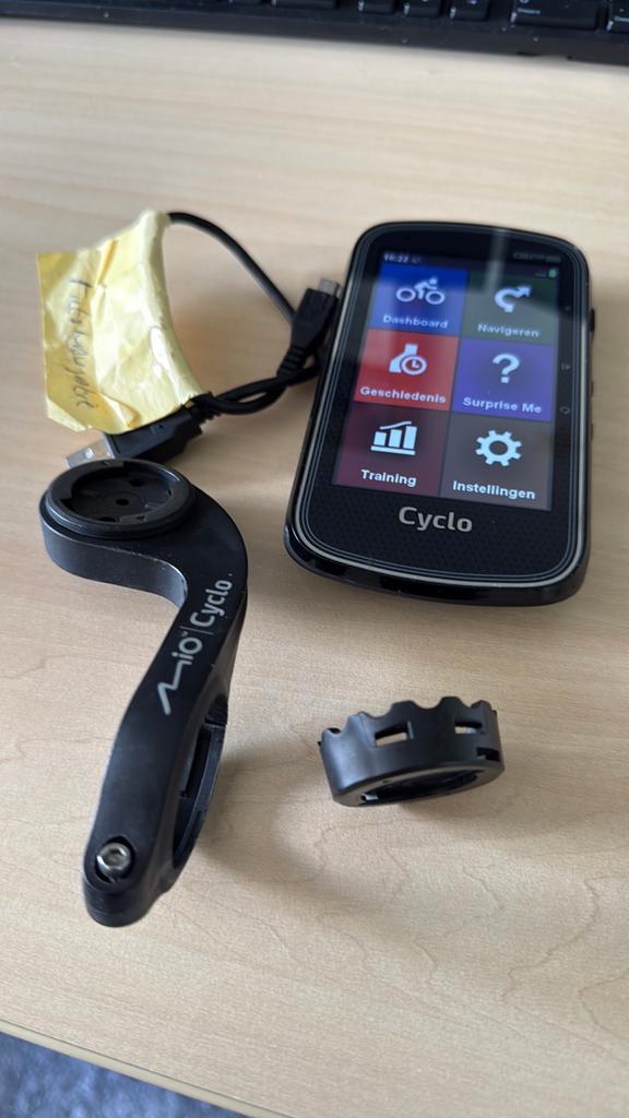 Cyclo 400 GPS fiets navigatie., Fietsen en Brommers, Fietsaccessoires | Fietscomputers, Ophalen of Verzenden, GPS, Zo goed als nieuw