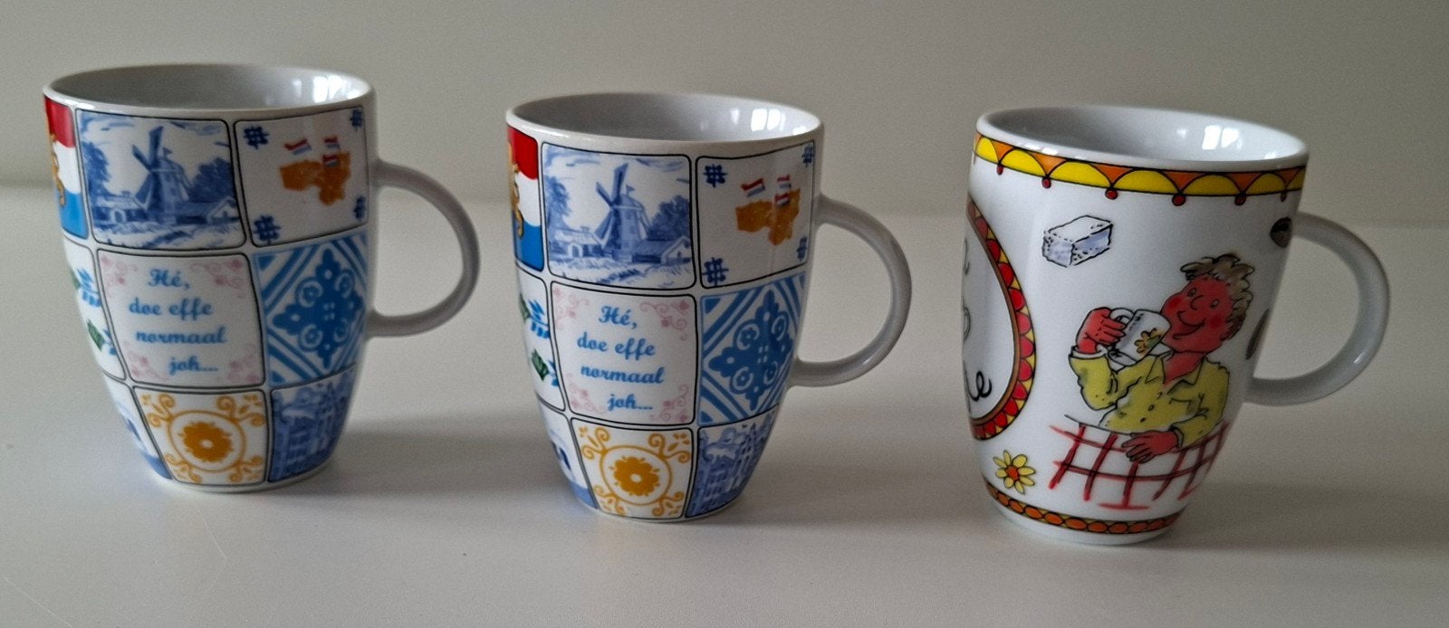 3 vrolijke koffiekopjes van Theo., Ophalen of Verzenden, Overige stijlen, Kop(pen) en/of Schotel(s)