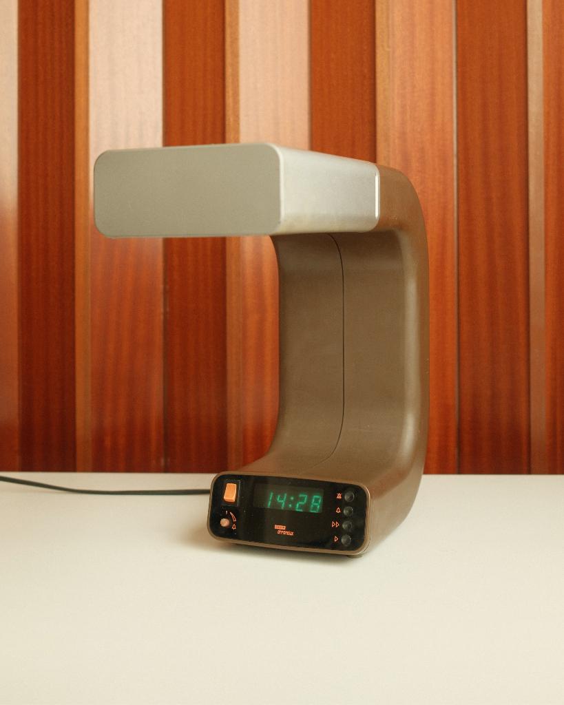 Alarm clock with lamp – Knox Design, Witgoed en Apparatuur, Wekkers, Zo goed als nieuw, Digitaal, Ophalen of Verzenden