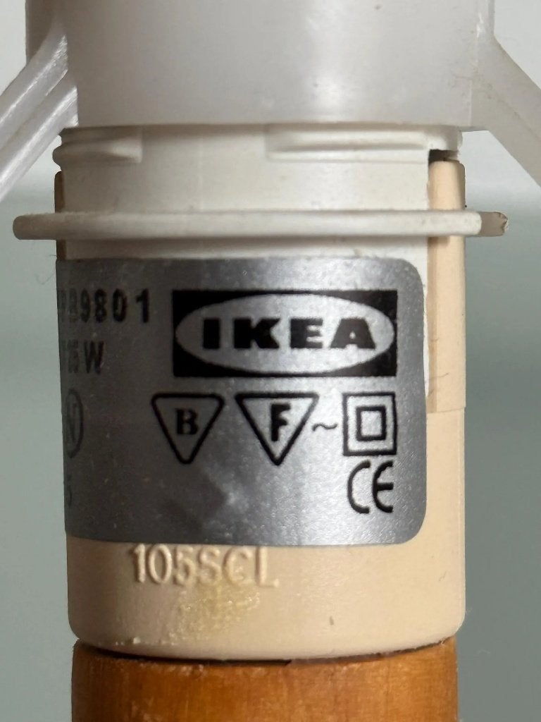 IKEA B9801 Tafellamp met Witte Plissé Kap, Huis en Inrichting, Lampen | Tafellampen, 25 cm, E14 (klein), Wit, Zo goed als nieuw
