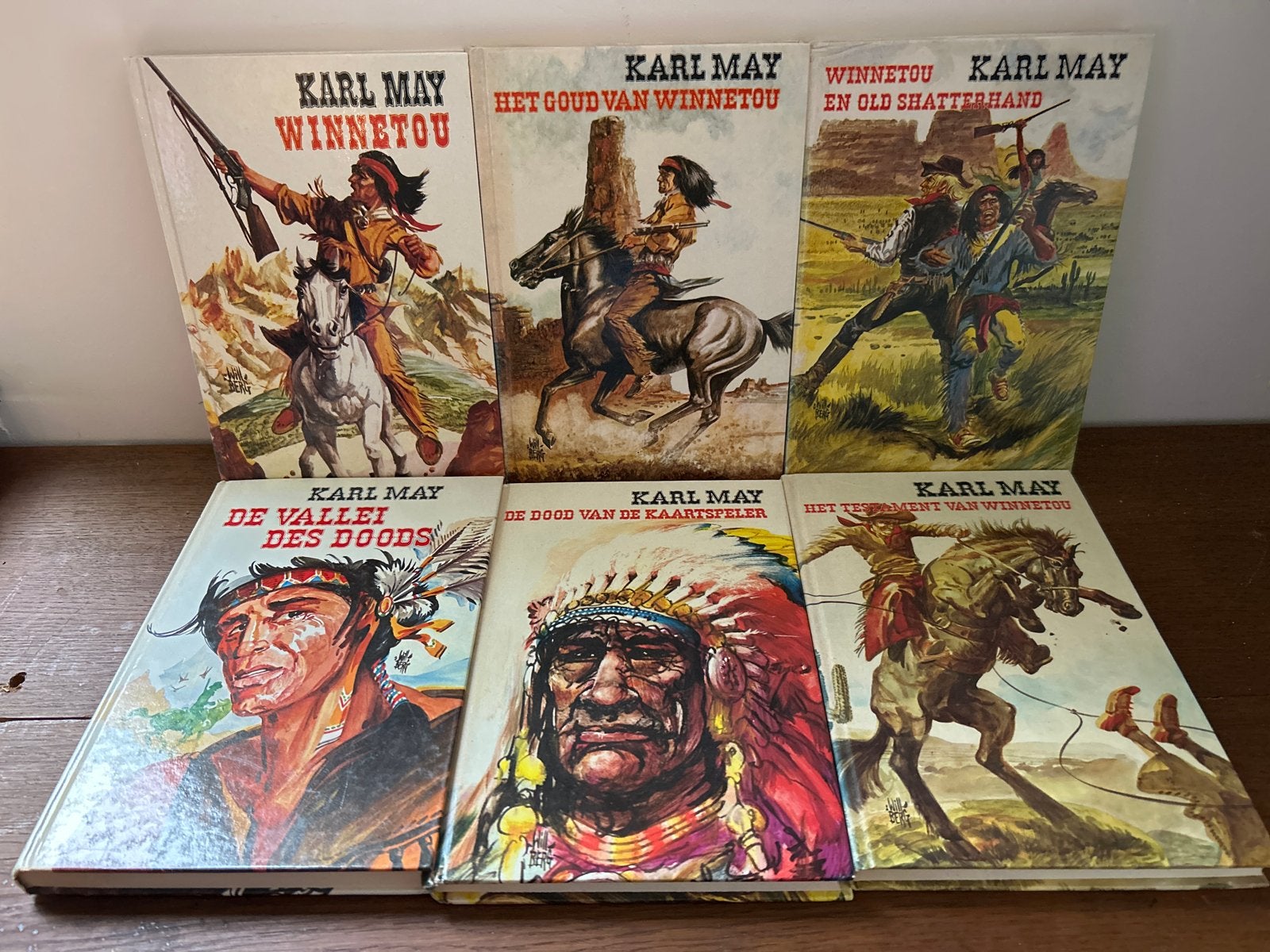 Karl May Winnetou boeken set - 6 delen, Ophalen of Verzenden, Gelezen