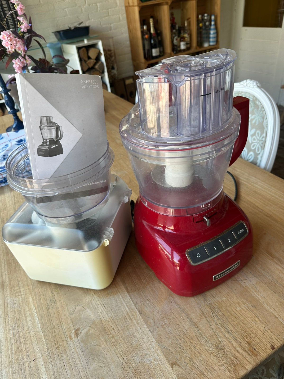 Mooie rode keukenmachine, Ophalen, Gebruikt, 3 snelheden of meer