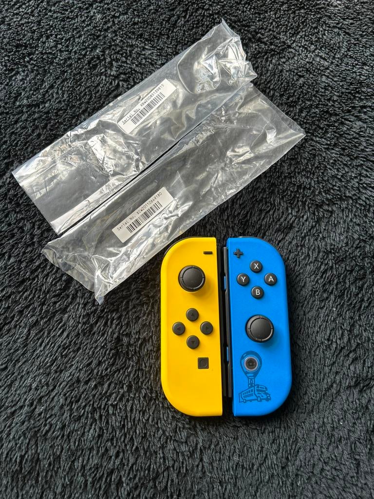 NIUEWE Nintendo Switch Joycon Set - Fortnite Editie, Spelcomputers en Games, Games | Nintendo Switch, Overige genres, Ophalen of Verzenden