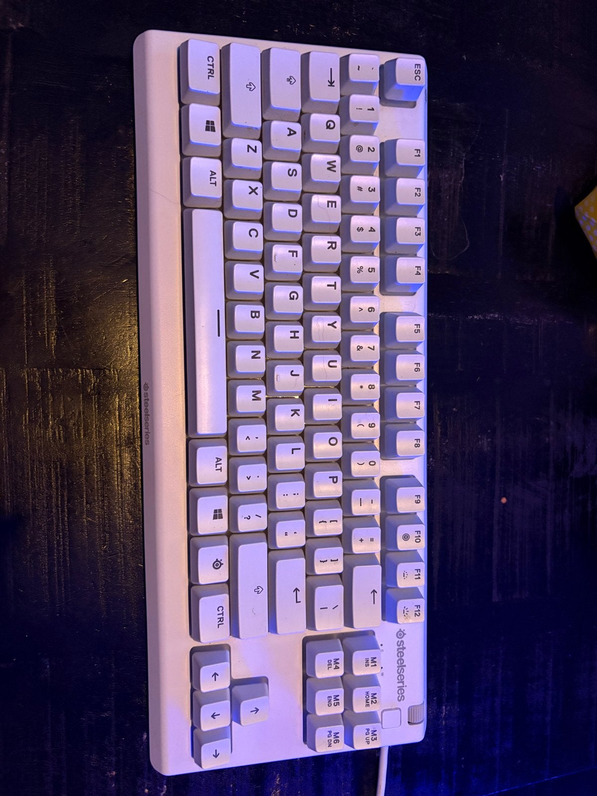 SteelSeries Apex 3 TKL White Gaming Toetsenbord, Computers en Software, Toetsenborden, Ophalen, Gaming toetsenbord, Zo goed als nieuw