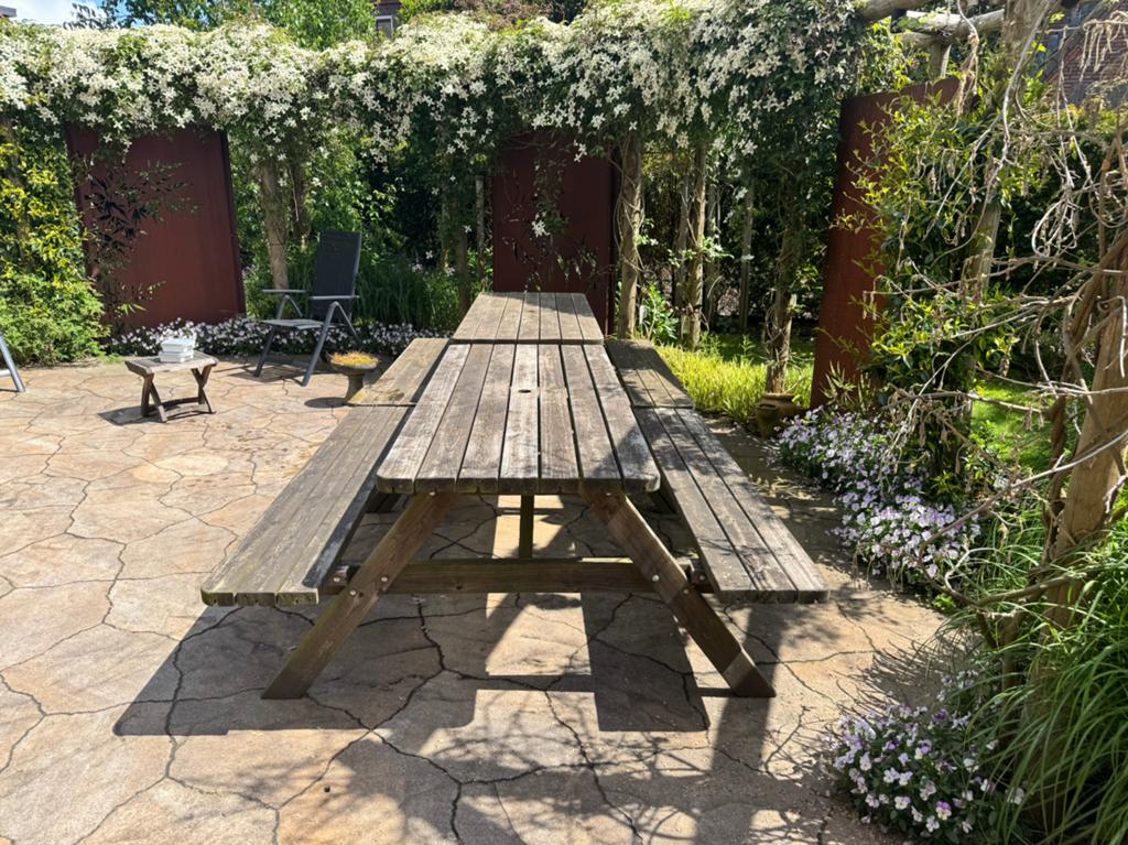 Twee picknicktafels, Ophalen, Zo goed als nieuw, Rechthoekig, Hout