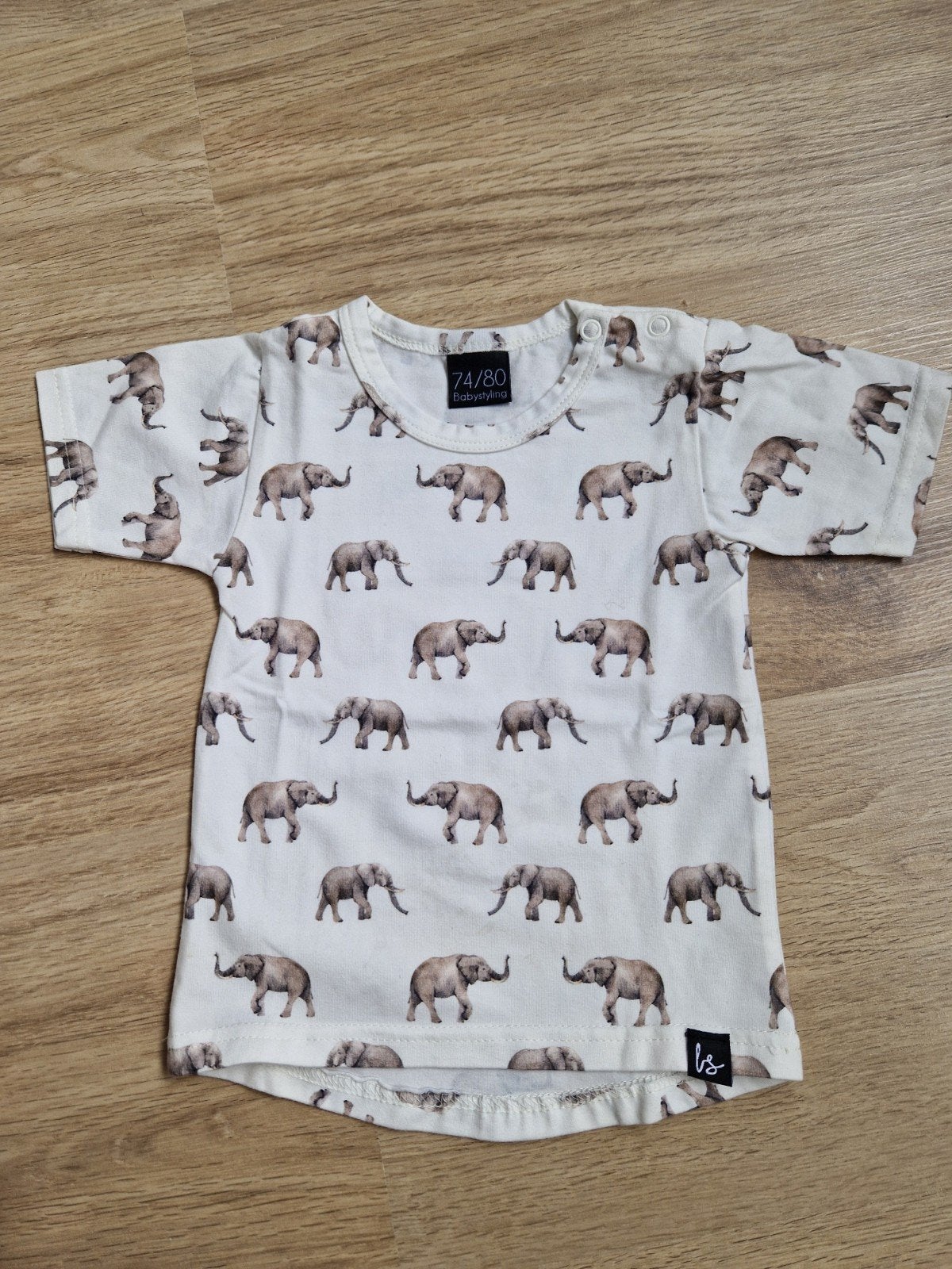 Babystyling shirt mt 74 olifantjes, Ophalen of Verzenden, Zo goed als nieuw, Jongetje of Meisje, Shirtje of Longsleeve