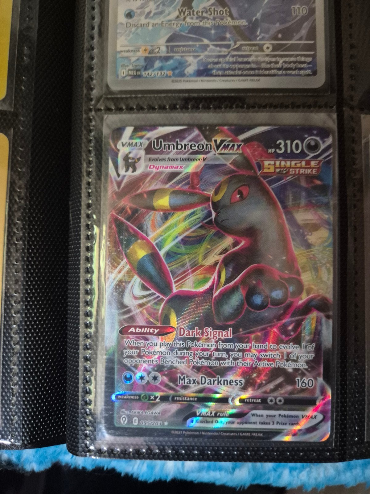 Umbreon vmax, Ophalen of Verzenden, Zo goed als nieuw