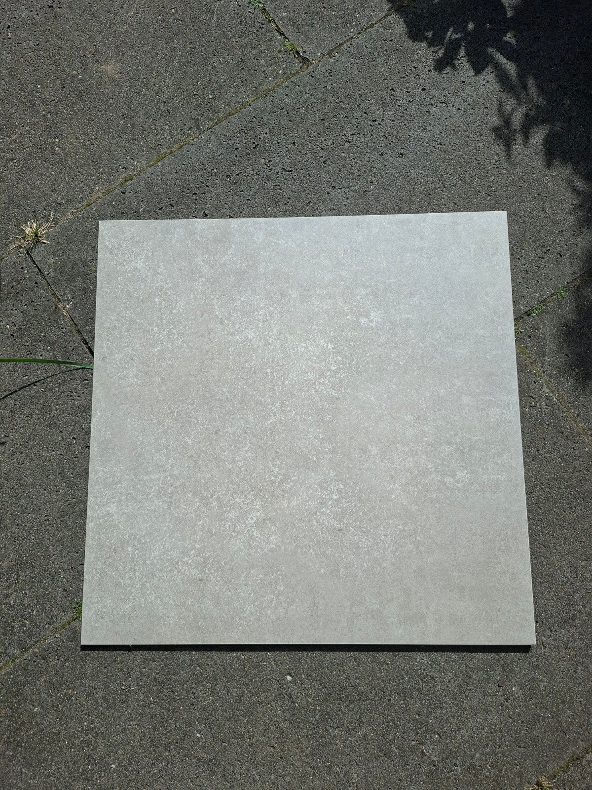 Nieuw: 10 badkamertegels, 60-60, beige teint, 60 cm of meer, Nieuw, Ophalen of Verzenden, Minder dan 5 m²