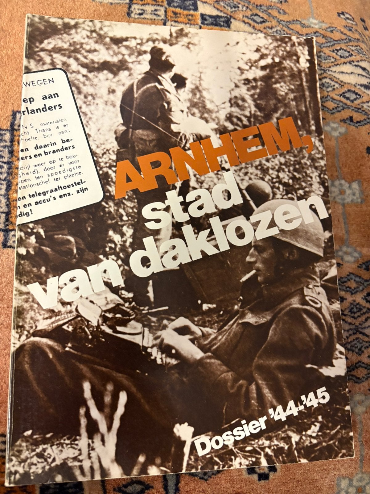 Arnhem, stad van daklozen, dossier 44-45., Boeken, Ophalen of Verzenden, 19e eeuw, Gelezen