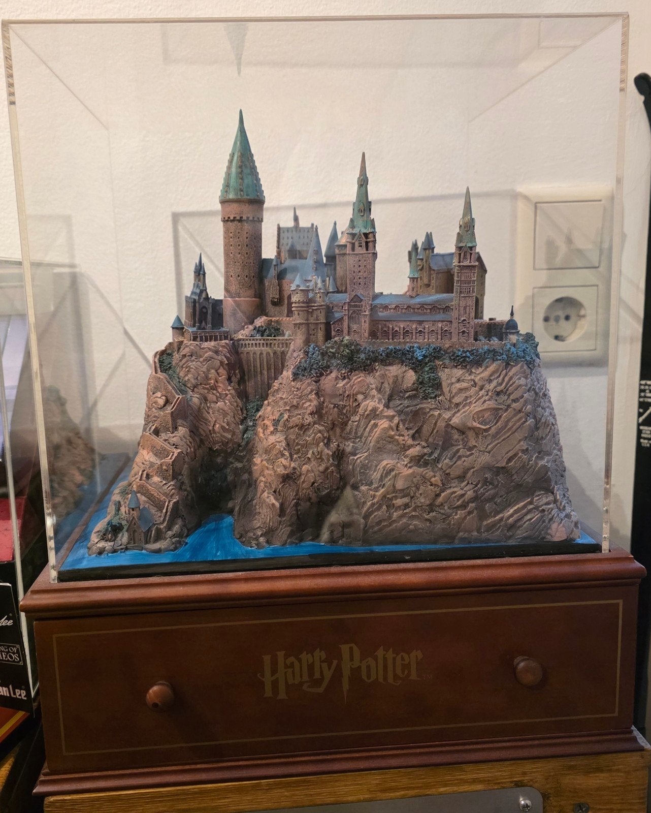 Harry Potter Hogwarts Castle Collectors Edition DVD, Verzamelen, Harry Potter, Ophalen, Zo goed als nieuw