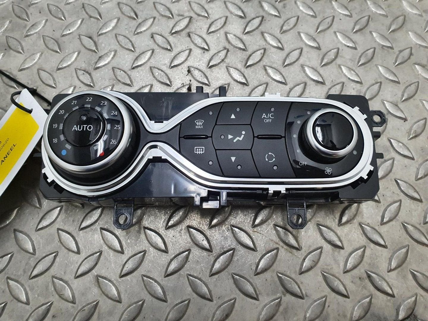 RENAULT CLIO KACHEL BEDIENINGSPANEEL 2015, Gebruikt, -, -, Ophalen of Verzenden