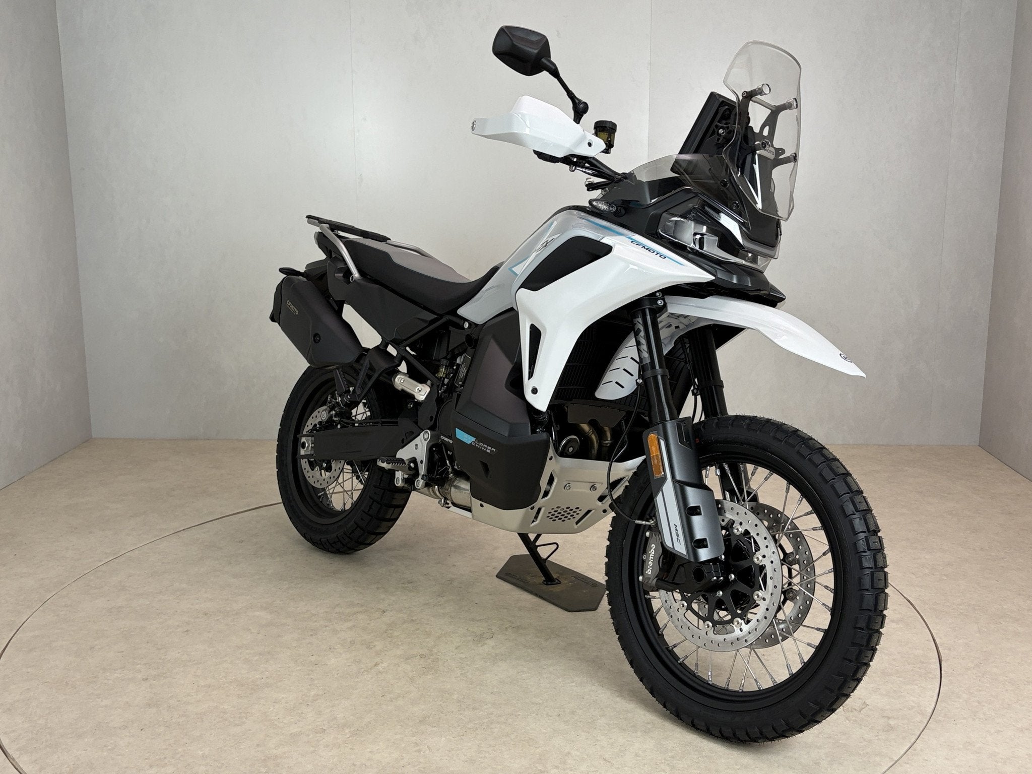 CFMOTO 1000MT-X (bj 2026), Meer dan 35 kW, Toermotor, Contact@bwimport.be, Bedrijf