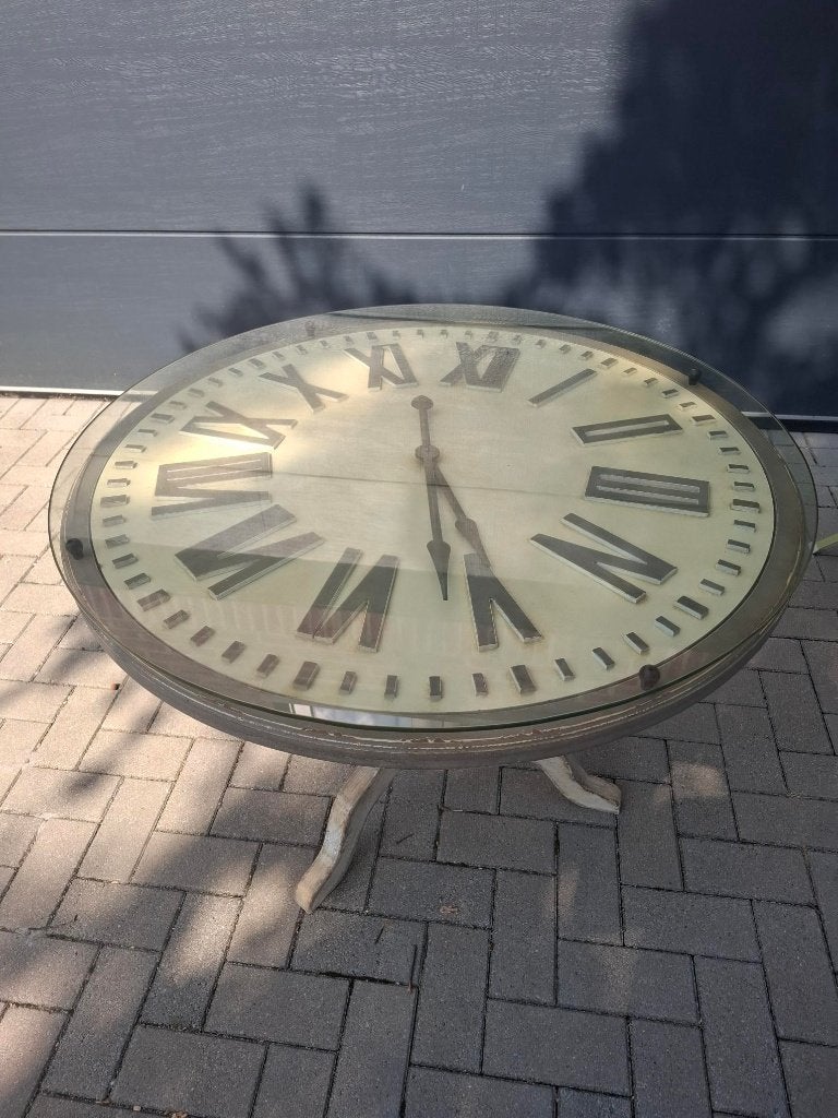 tafel met klok, Ophalen, Rond, 50 tot 100 cm