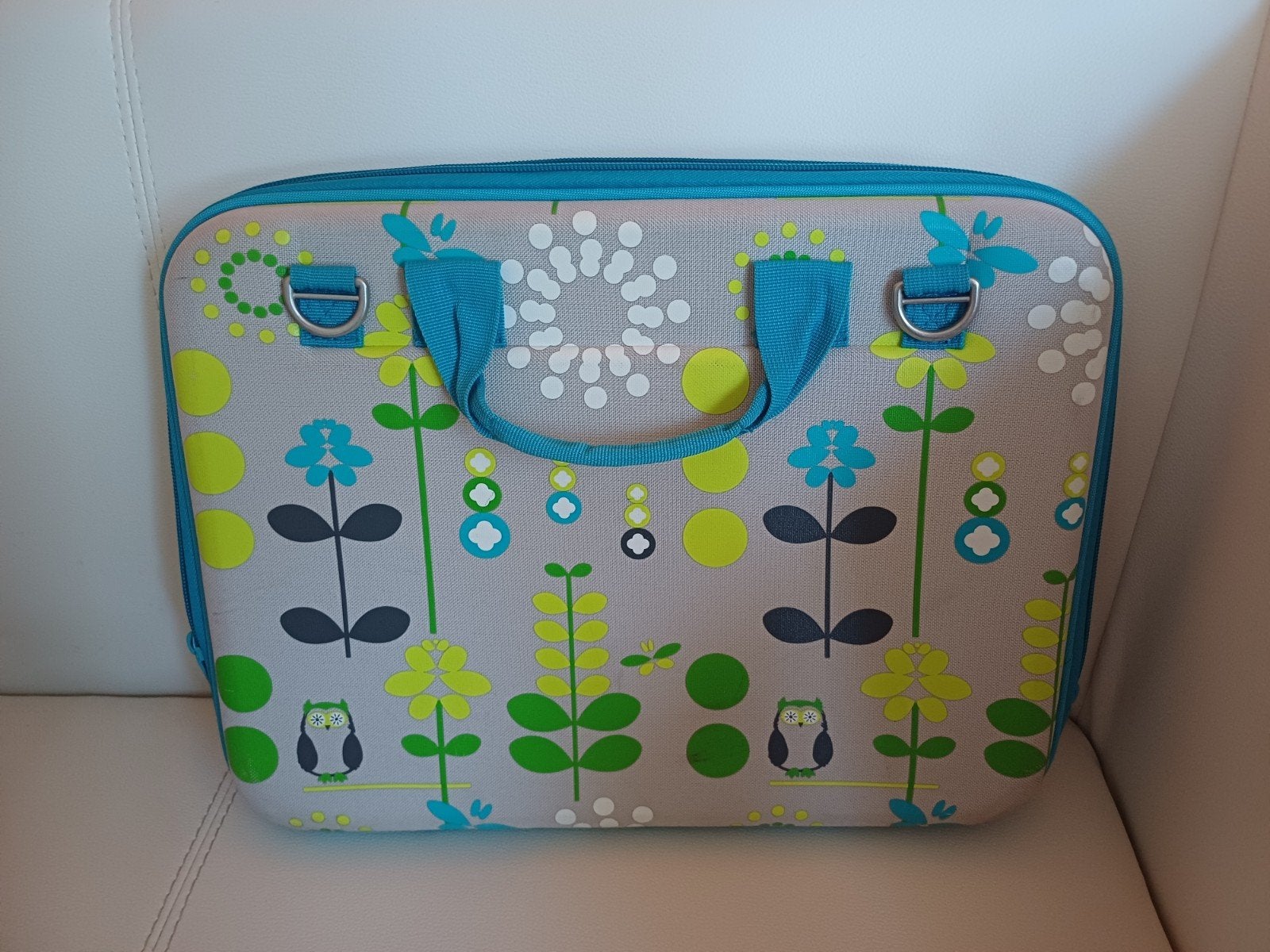 Laptoptas voor laptops tot 37cm breed met schouderband, Computers en Software, Gevoerd laptopvak, Gebruikt, Ophalen of Verzenden