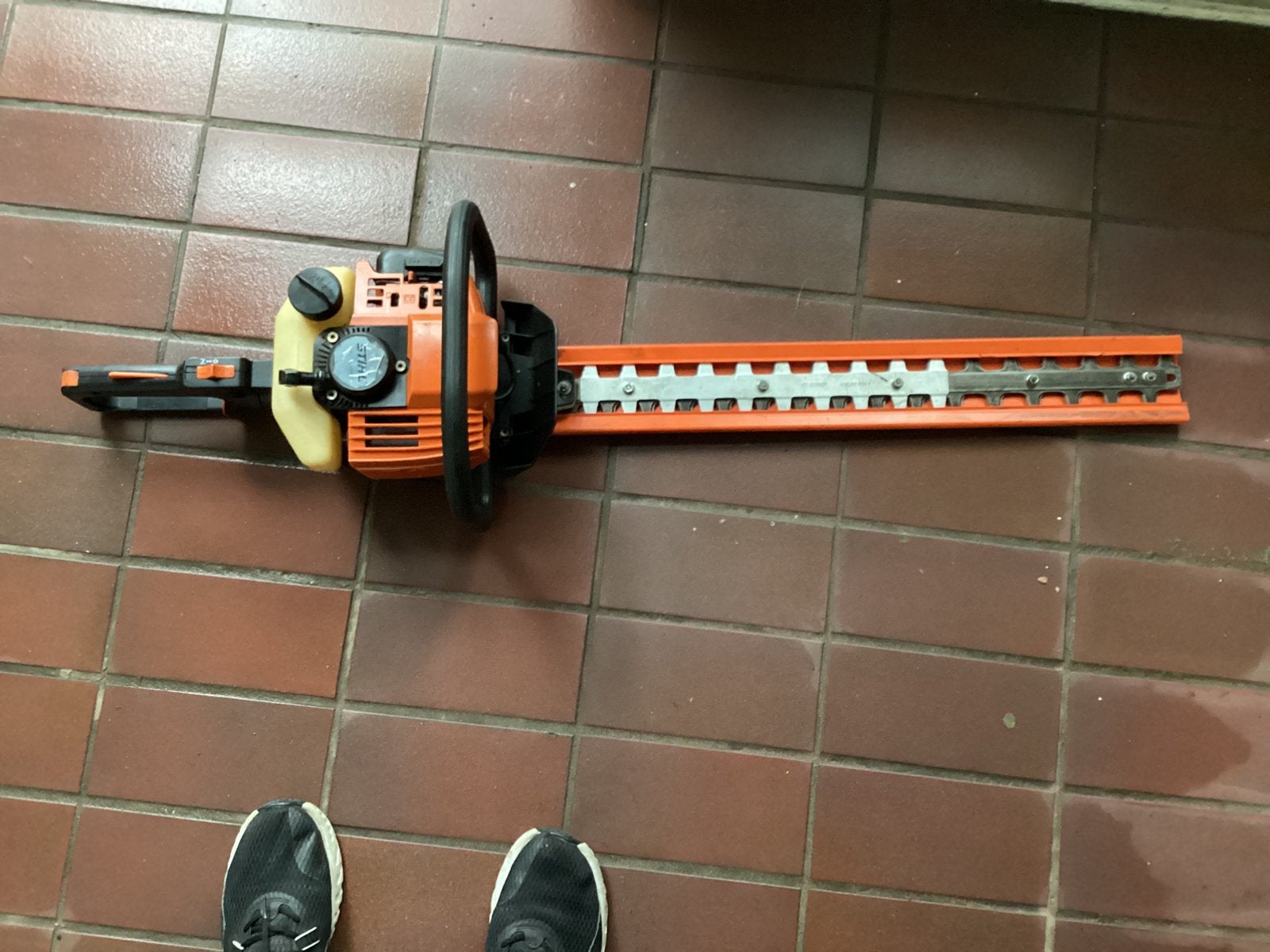 Stihl heggenschaar, Ophalen of Verzenden, Zo goed als nieuw, Benzine