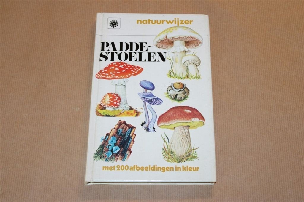 Paddestoelen. Natuurwijzer. 200 afb. in kleur., Boeken, Ophalen of Verzenden, Gelezen, Bloemen, Planten en Bomen