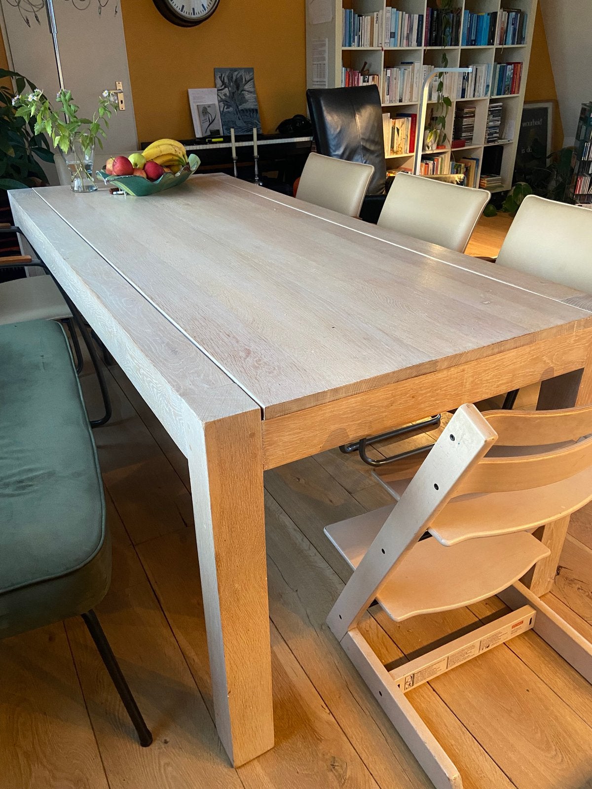 Prachtige handgemaakte eikenhouten tafel (200x90cm), Ophalen, Zo goed als nieuw, Strak modern, 6 tot 8 stoelen