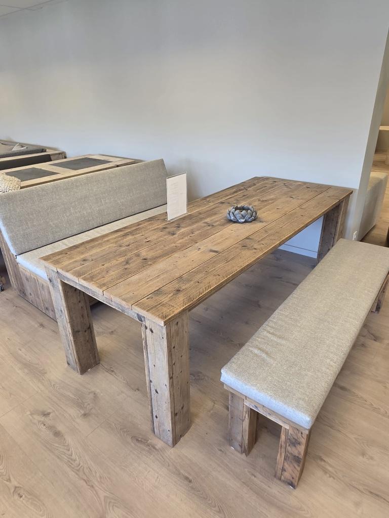 STEIGERHOUT SHOWROOM LEEGVERKOOP TOT WEL 80% KORTING TUINSET, Gebruikt, Steigerhout, Ophalen of Verzenden, Eettafel