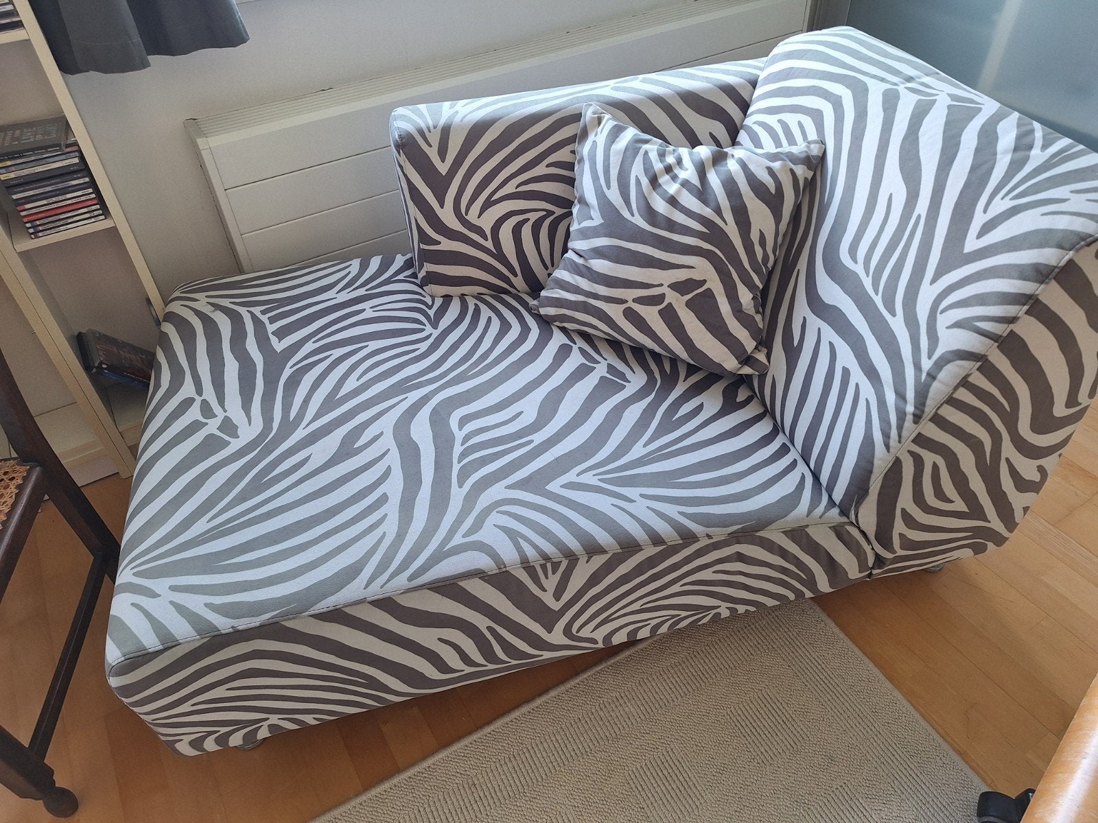 Zebraprint Chaise Longue - Comfortabel en Stijlvol, Huis en Inrichting, Banken | Sofa's en Chaises Longues, Ophalen, Gebruikt