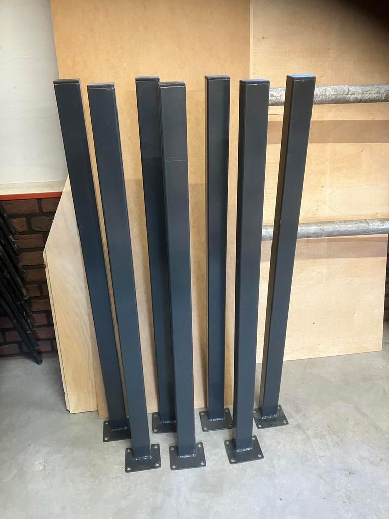 8 stalen palen met voet 100 cm antraciet hekwerk, balustrade, Ophalen, Zo goed als nieuw, 250 mm of meer
