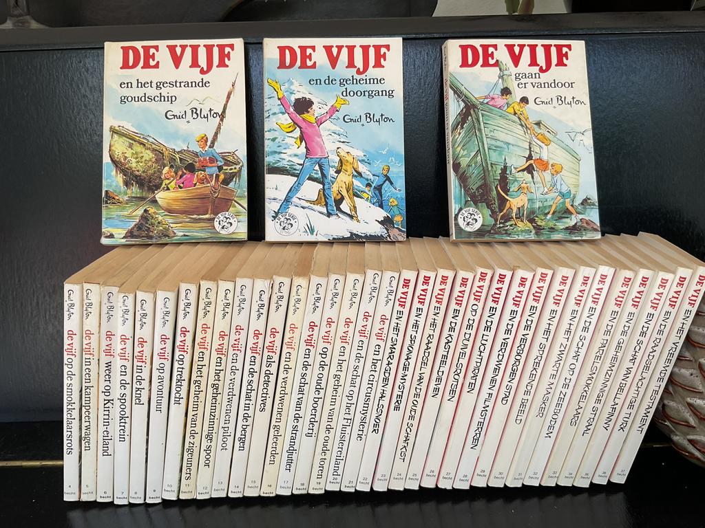 De vijf jeugdserie, Boeken, Stripboeken, Meerdere stripboeken, Ophalen, Gelezen