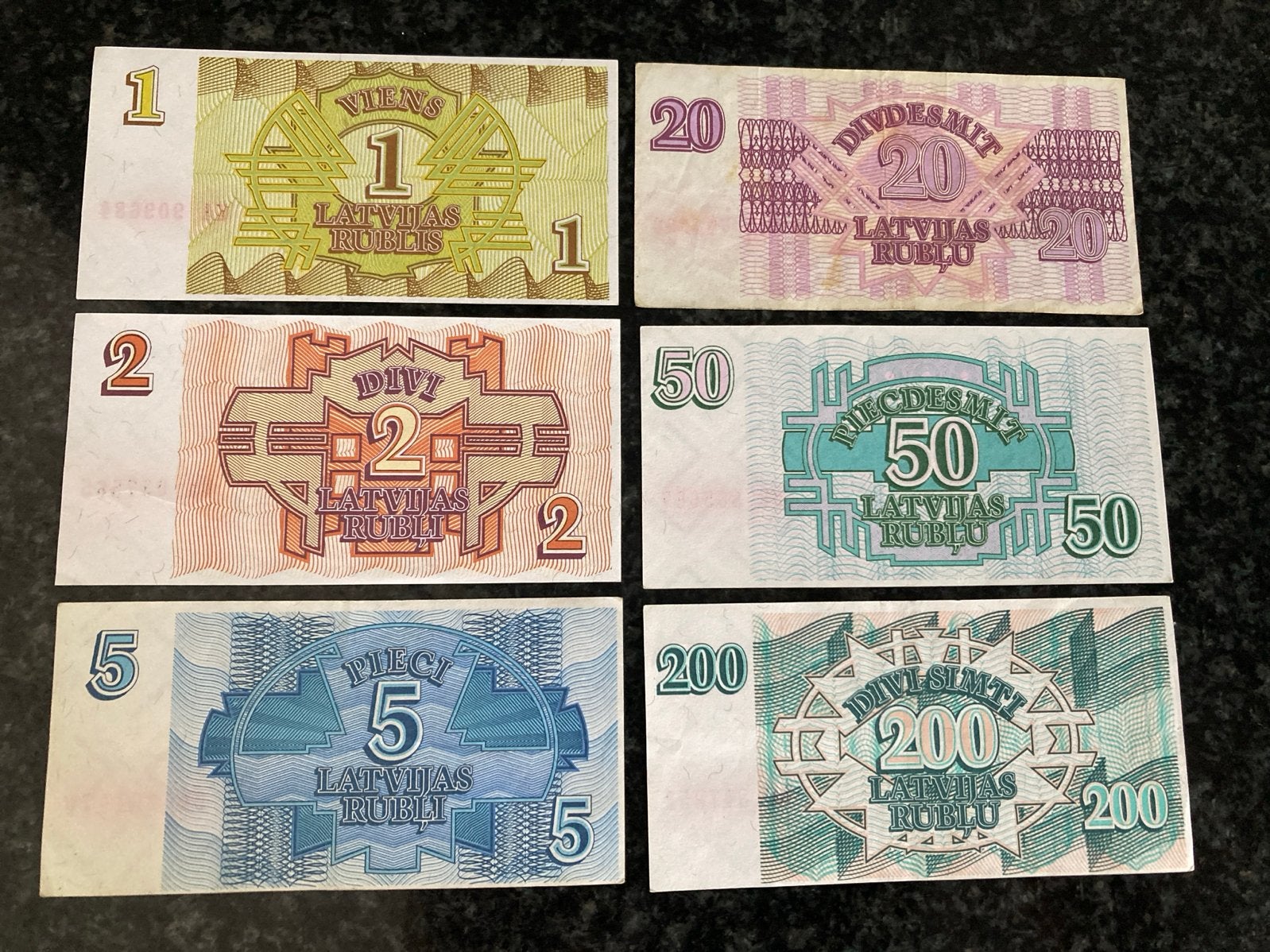 Set Letse roebels bankbiljetten (1, 2, 5, 20, 50, 200), Ophalen of Verzenden, Overige landen, Setje