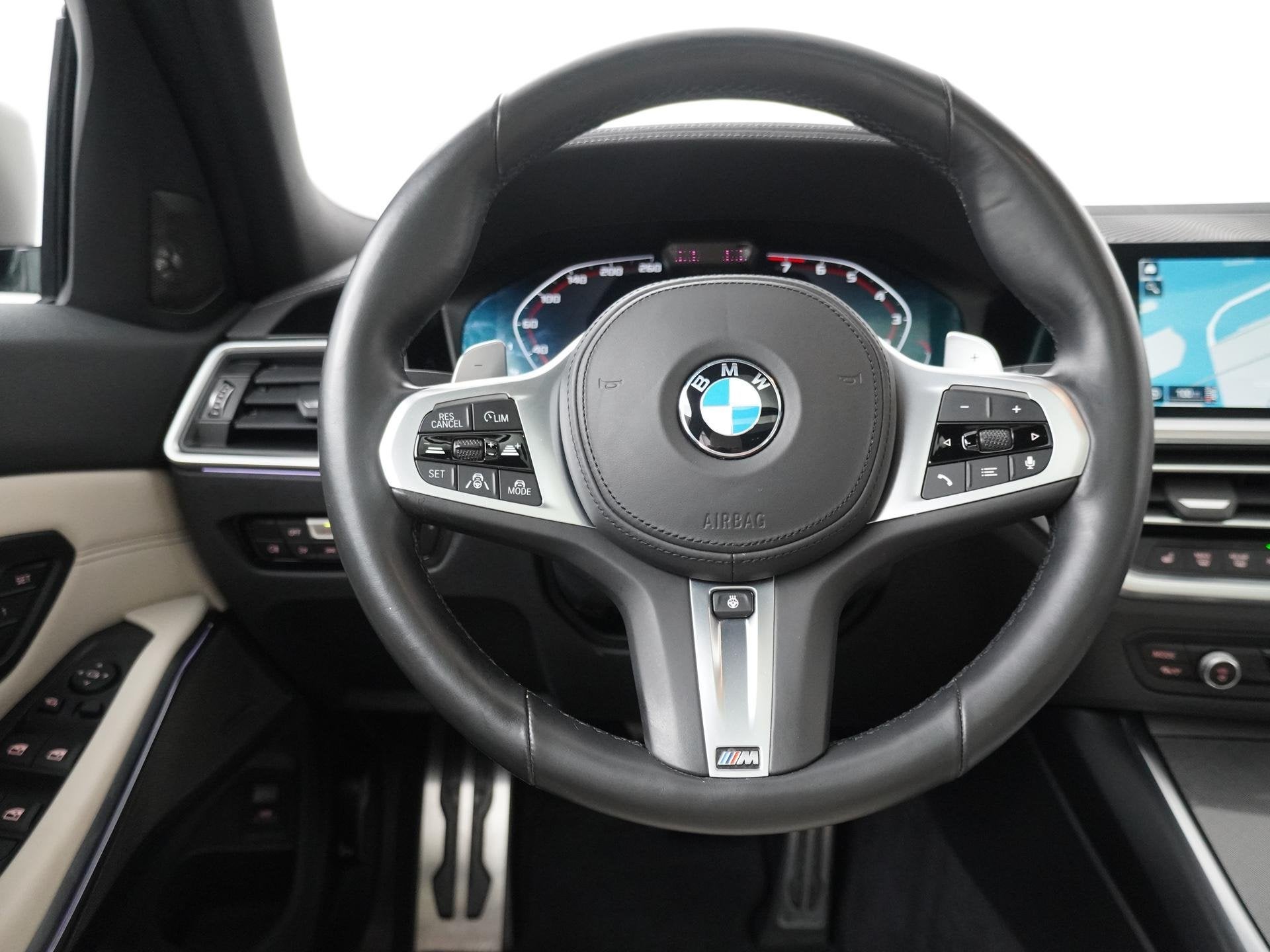 BMW 3 Serie Touring M340i xDrive | Trekhaak | Head-Up | Pano, Auto's, 1780 kg, Euro 6, Met garantie (alle), Zwart