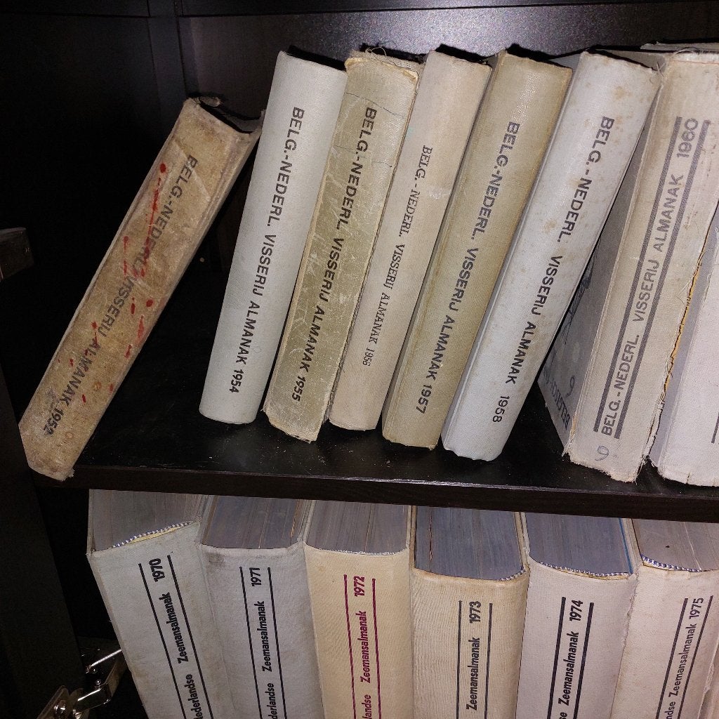 Belgisch nederlandse visserij almanak 1950 51 en 59, Ophalen of Verzenden, Zo goed als nieuw