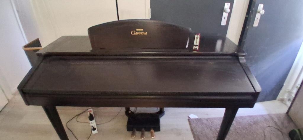 Yamaha Clavinova Elektrische Piano, Muziek en Instrumenten, Ophalen, Gebruikt, Bruin, Digitaal