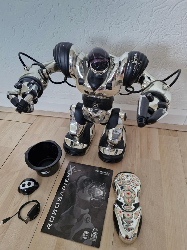 Interactieve Robot met Afstandsbediening - Zilver/Zwart, Ophalen of Verzenden, Gebruikt, Jongen of Meisje