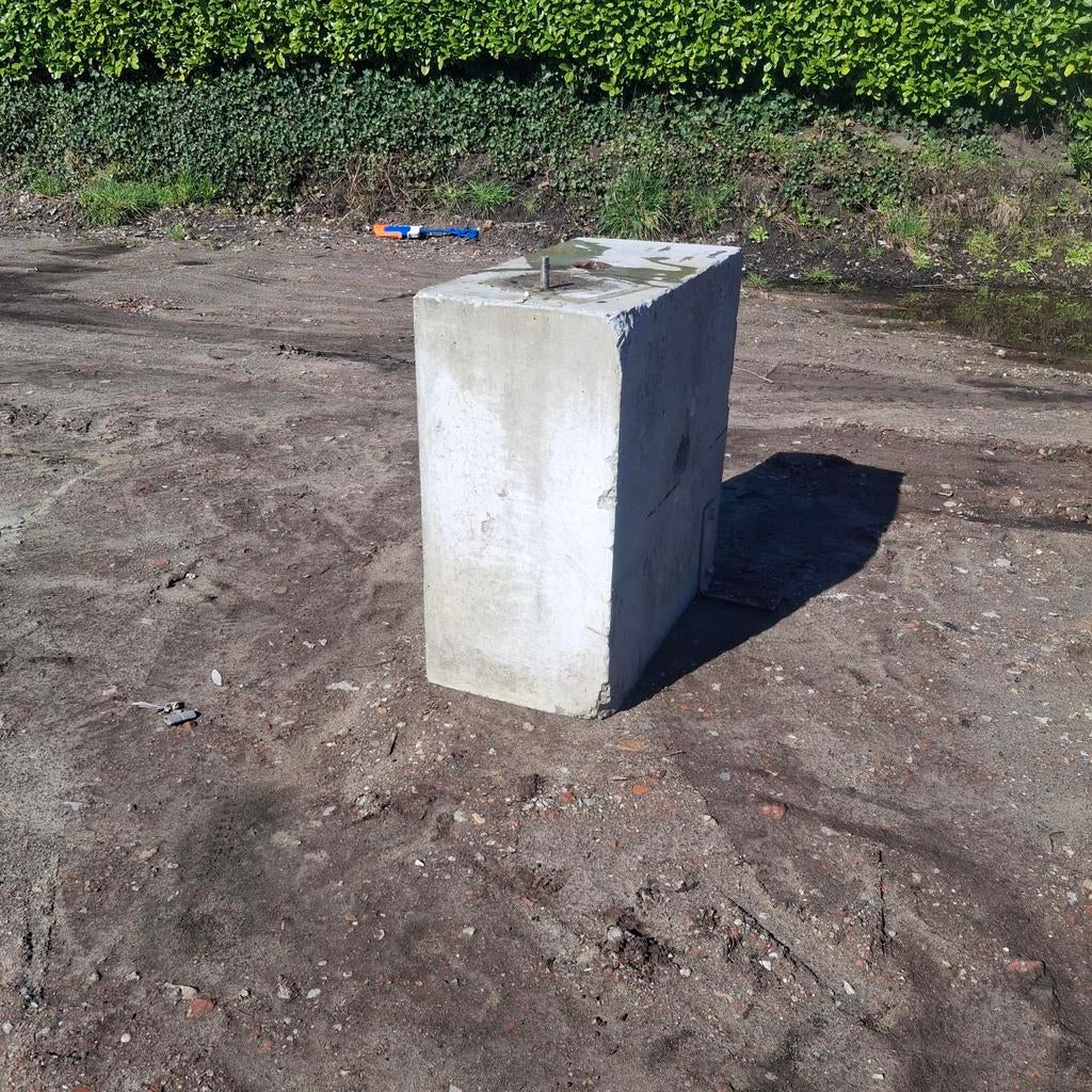 Betonnen poer fundering 80x40x80 cm 6 stuks, Doe-het-zelf en Verbouw, Ophalen