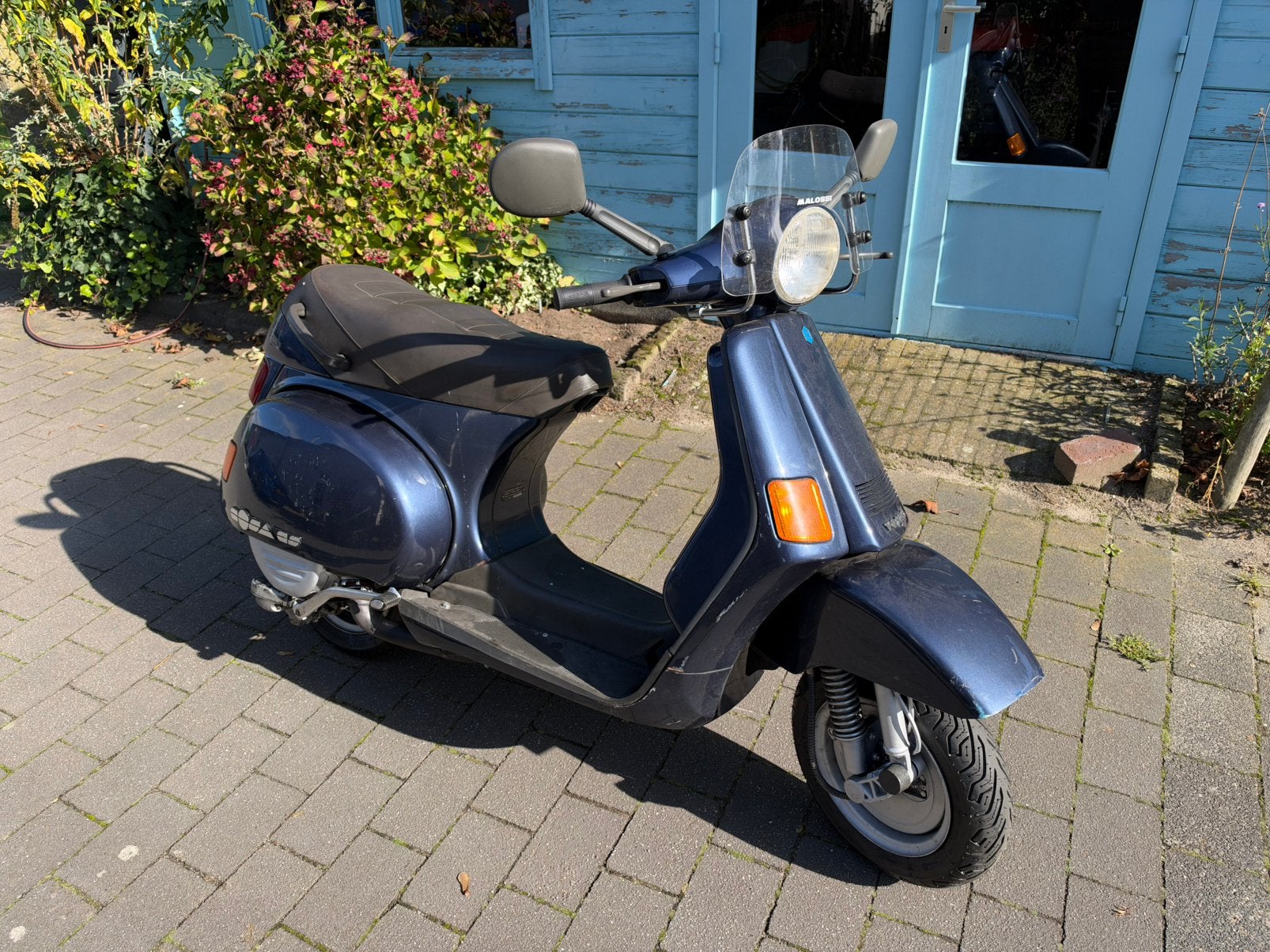 Vespa Cosa 2 - 200cc, 210 cc, Scooter, Piaggio, Customer_service@piaggio.com