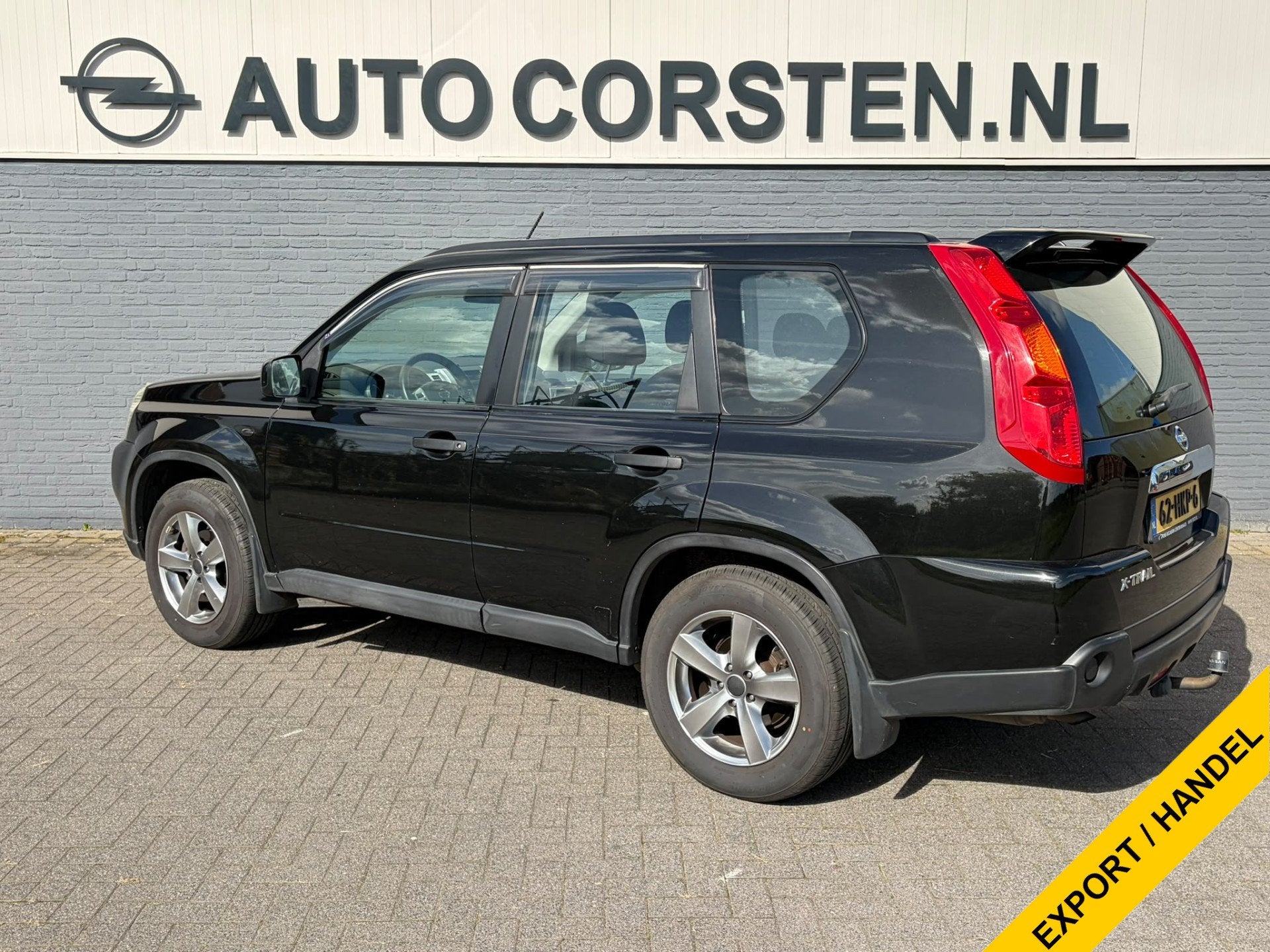 Nissan X-Trail 2.0 XE 141PK Trekhaak Navi Apps Camera Stoelv, Auto's, Voorwielaandrijving, Stof, Zwart, 4 cilinders