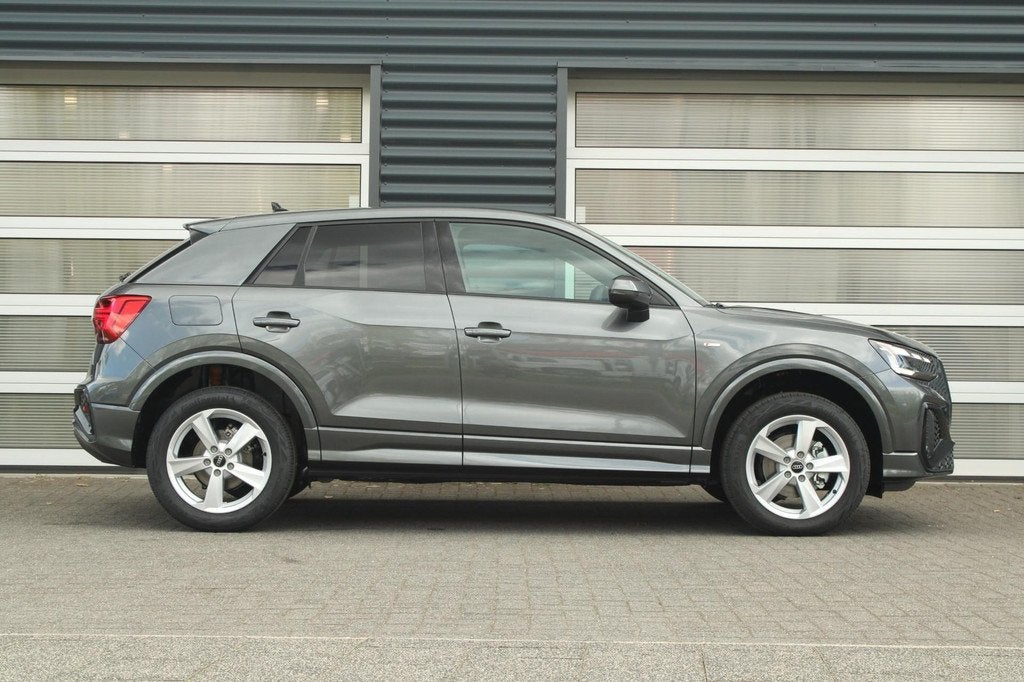 Audi Q2 35 TFSI 150pk S Edition | Stoelverwarming, Auto's, Audi, 12 maanden, 4 cilinders, Bedrijf, Nieuw