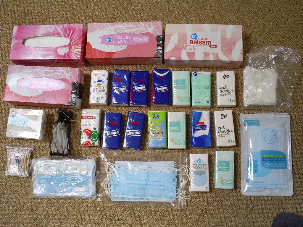 Tissues zakdoekjes mondkapjes wattenstaafjes, Ophalen of Verzenden, Nieuw