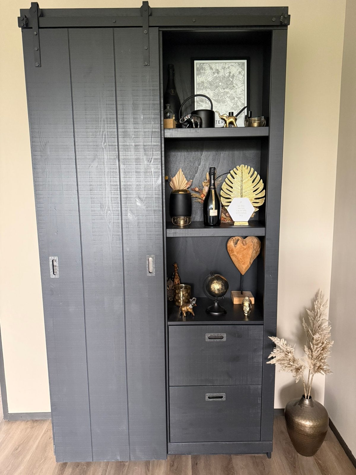 VT Wonen Zwarte Hoge Kast - 230x122x37 cm, Huis en Inrichting, Kasten | Kledingkasten, Ophalen, 100 tot 150 cm, 200 cm of meer