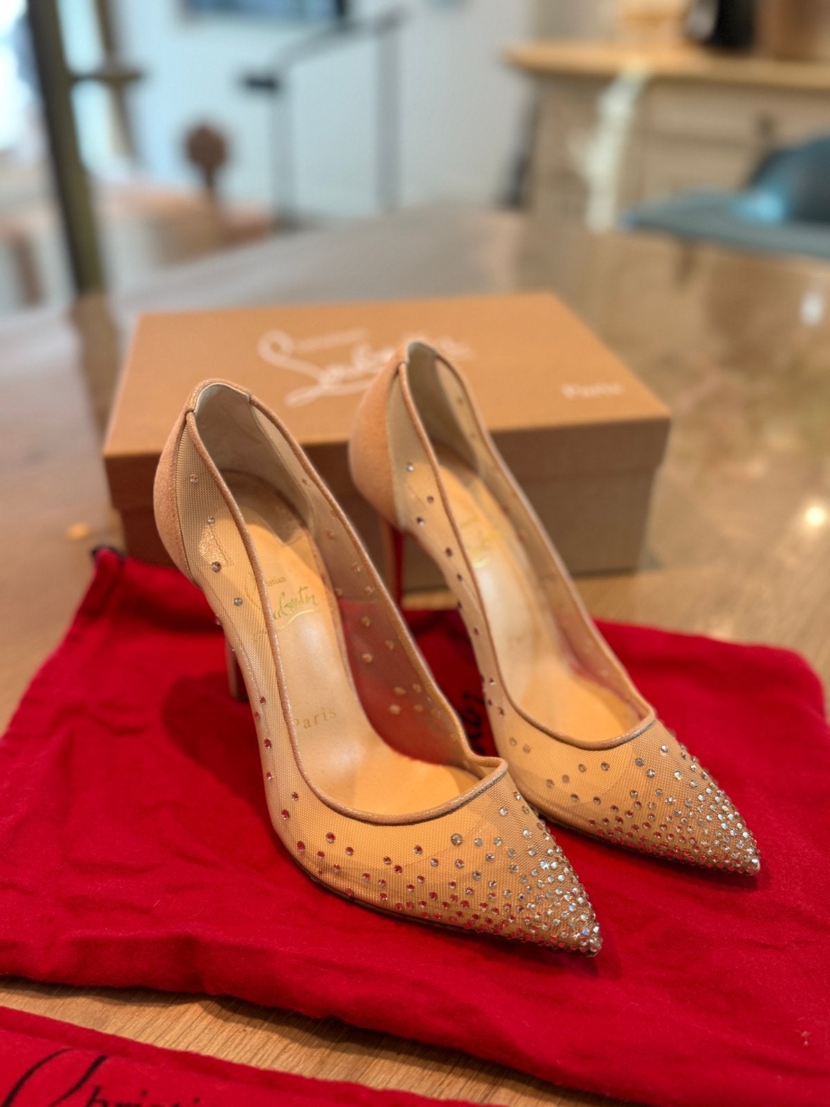 Christian Louboutin 37.5 Follies 85 Pumps -Zo goed als nieuw, Kleding | Dames, Ophalen, Pumps, Overige kleuren, Zo goed als nieuw