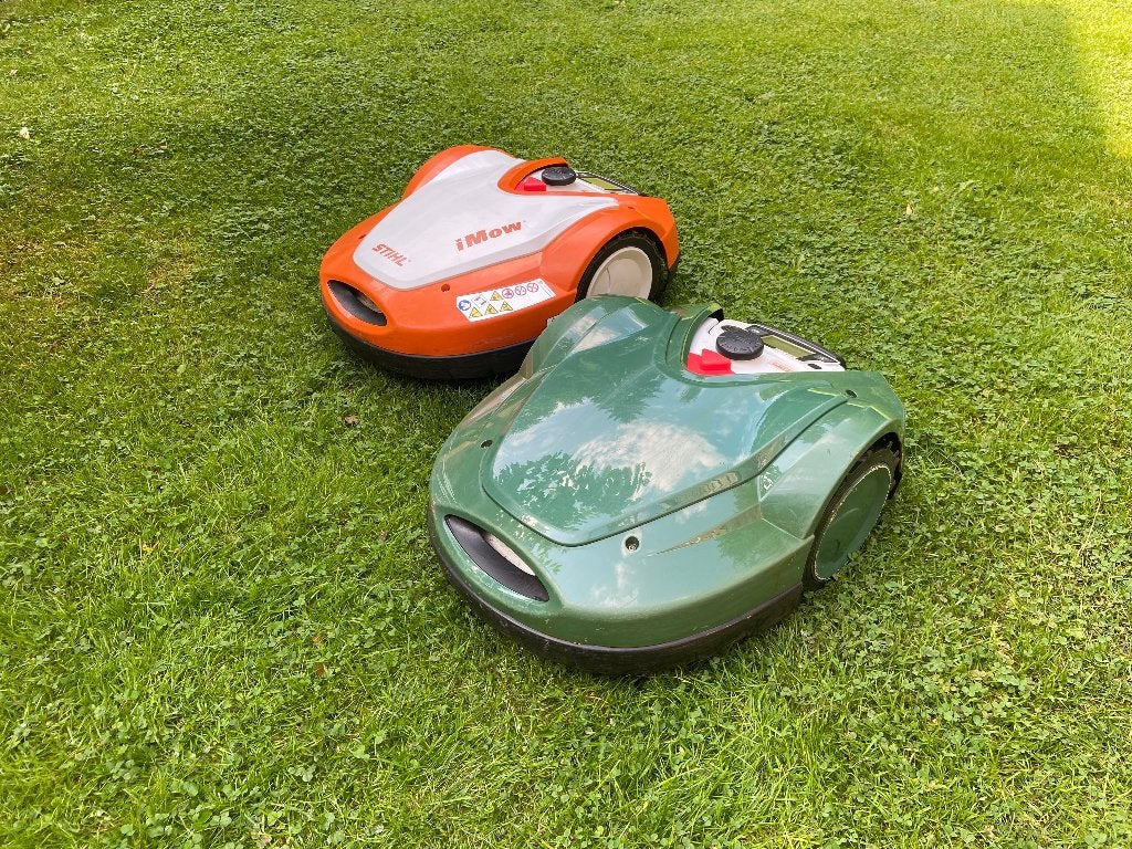 2x robotmaaier Stihl iMow RMI 632 P(C), 1x carport, 1x dock, Ophalen, Stihl, Gebruikt, Bestuurbaar via app