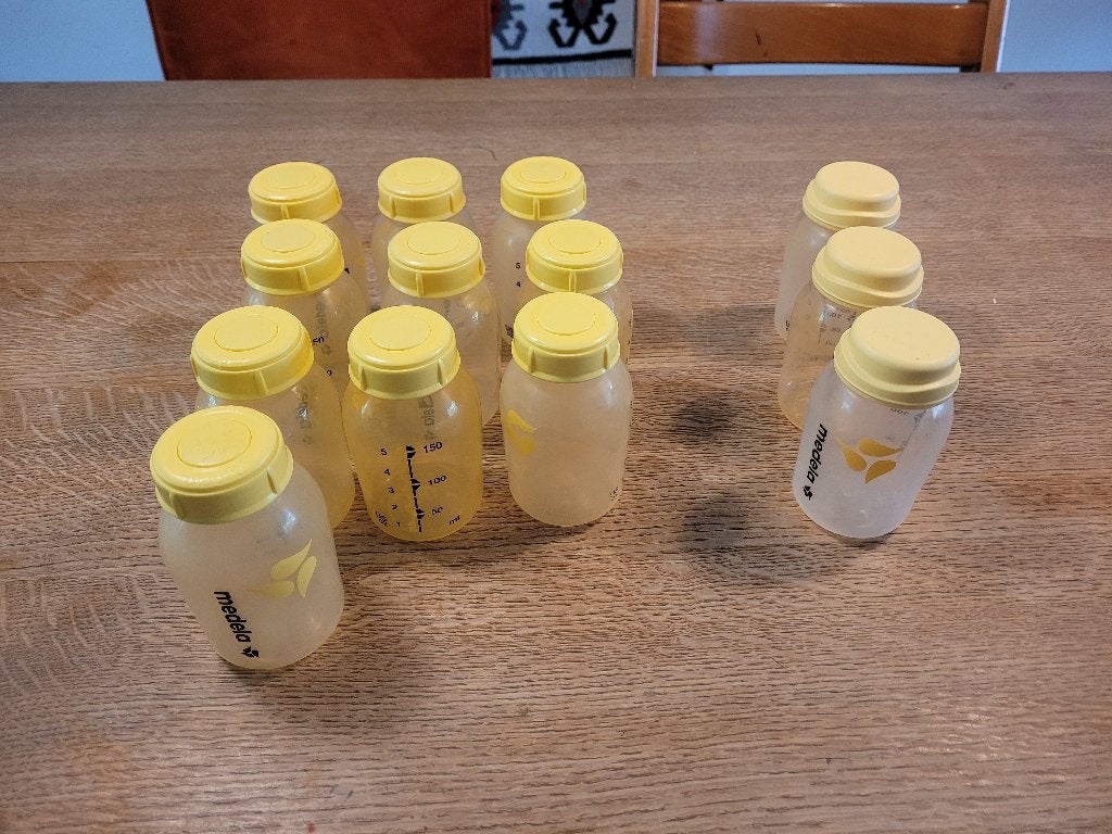 MEDELA flesjes GRATIS, Ophalen, Gebruikt, Overige typen, Medela