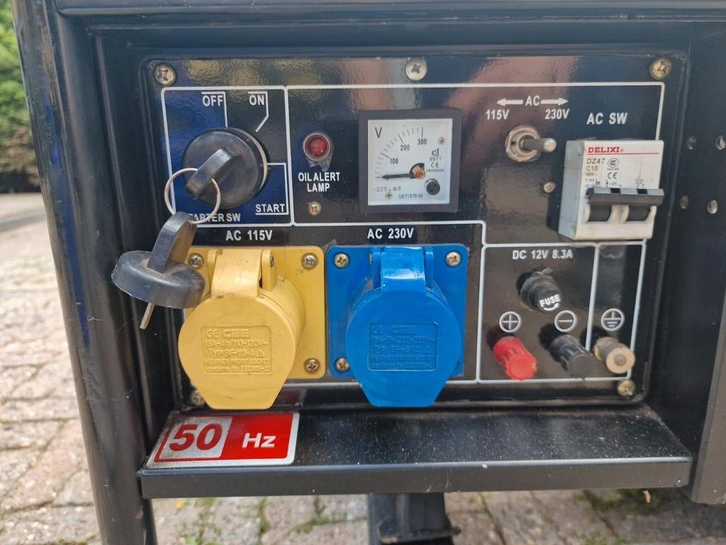 Krachtige Diesel Generator - Betrouwbare Stroomvoorziening, Doe-het-zelf en Verbouw, Aggregaten, Ophalen, Gebruikt, Elektrisch startend