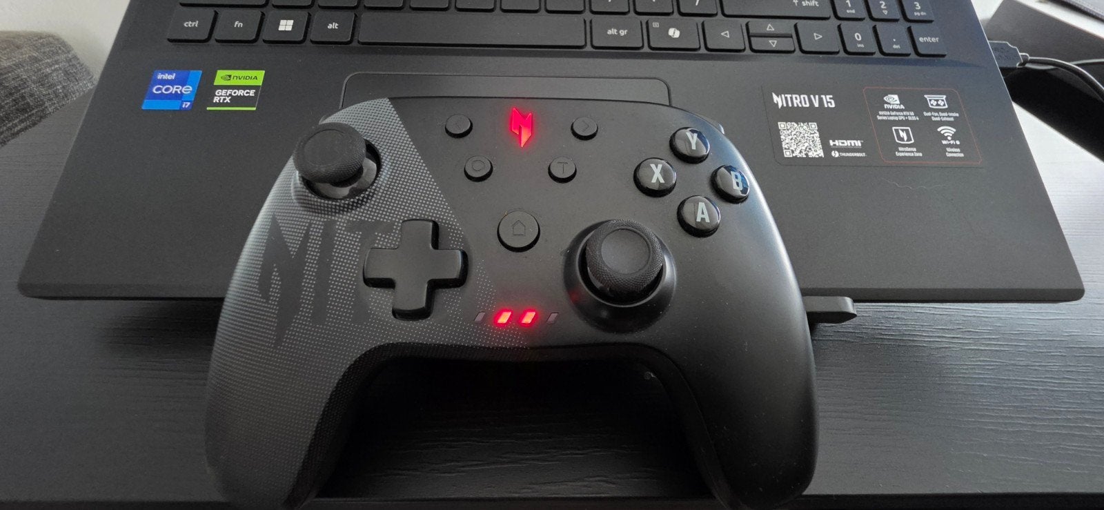 Foto 4 van Acer Nitro V 15 Gaming Laptop - NVIDIA RTX 5060